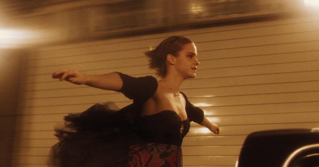 Love Loss Friendships Teenage Emma Watson Logan Lerman The Perks of Being a Wallflower Literature Indian Author