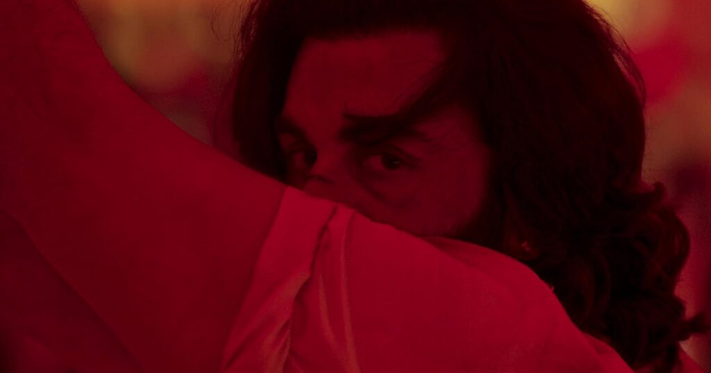 Ranbir Kapoor in the gun scene in Animal Movie